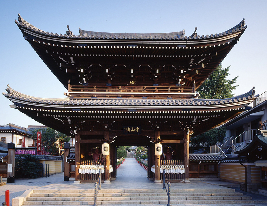 兵庫県宝塚市　中山寺