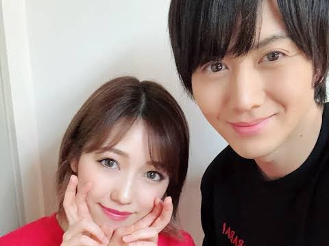 太田基裕 渡辺麻友